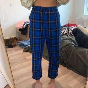 Thin plaid trousers